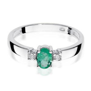 Pierścionek ze Szmaragdem 0,40ct  i Brylantami z białego złota próby 585. W-0264SZMB